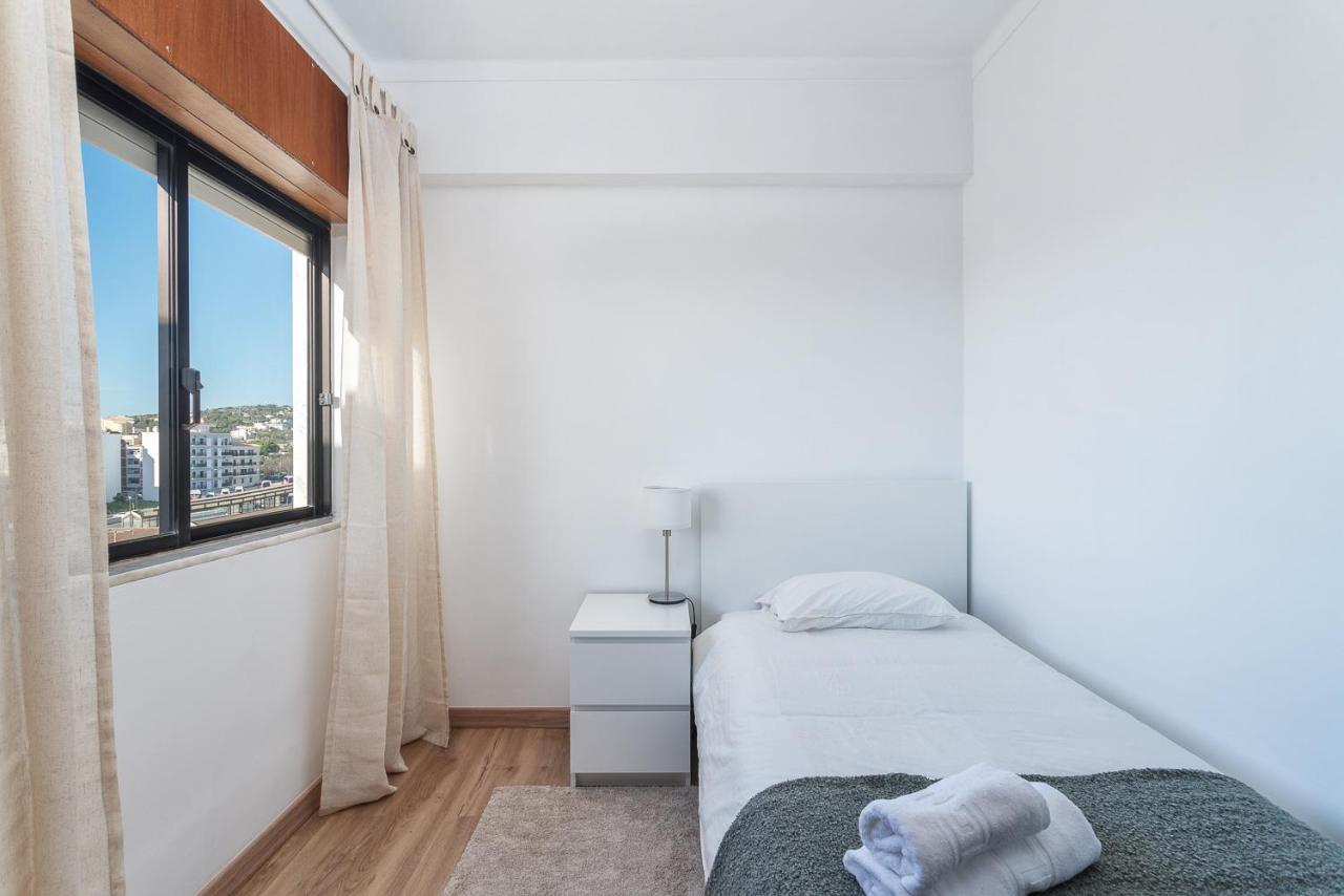 Hostwise - Spacious & Sunny Flat - ローレ エクステリア 写真