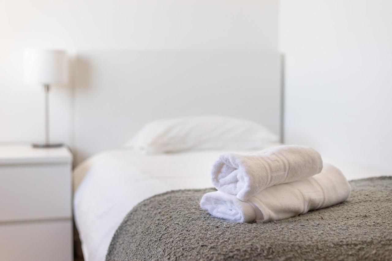 Hostwise - Spacious & Sunny Flat - ローレ エクステリア 写真