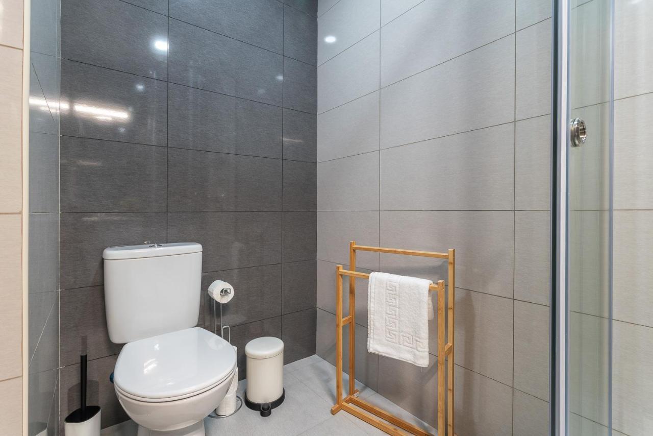 Hostwise - Spacious & Sunny Flat - ローレ エクステリア 写真