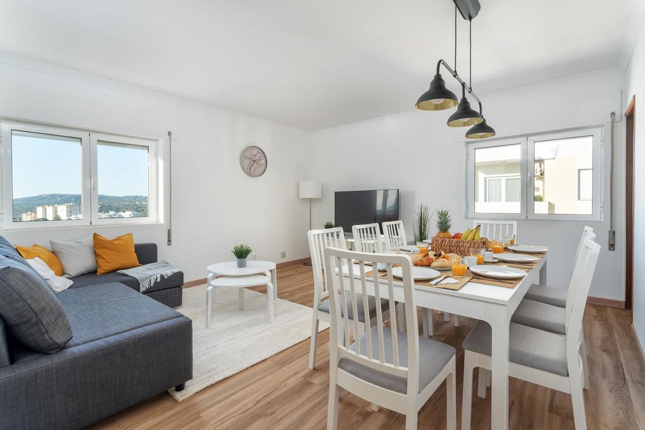 Hostwise - Spacious & Sunny Flat - ローレ エクステリア 写真