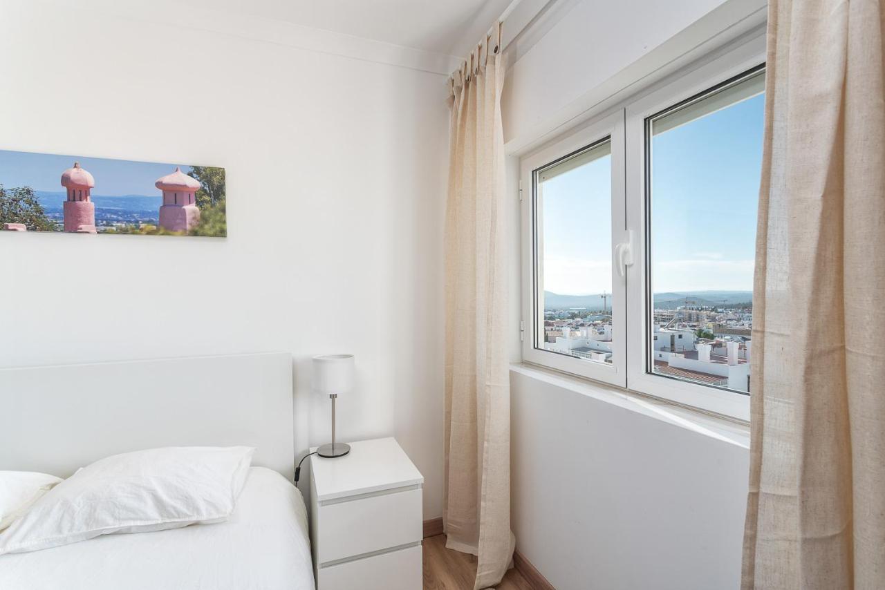 Hostwise - Spacious & Sunny Flat - ローレ エクステリア 写真