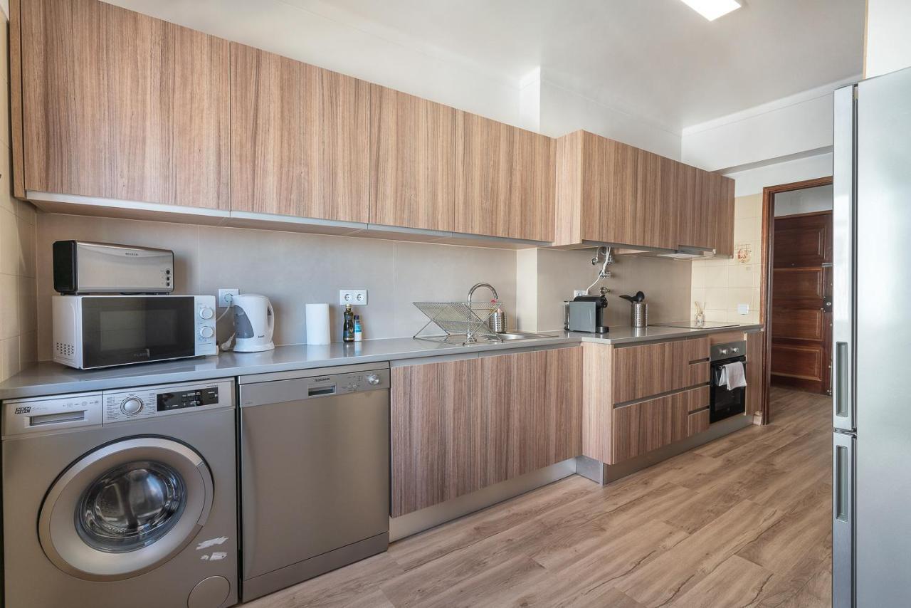 Hostwise - Spacious & Sunny Flat - ローレ エクステリア 写真